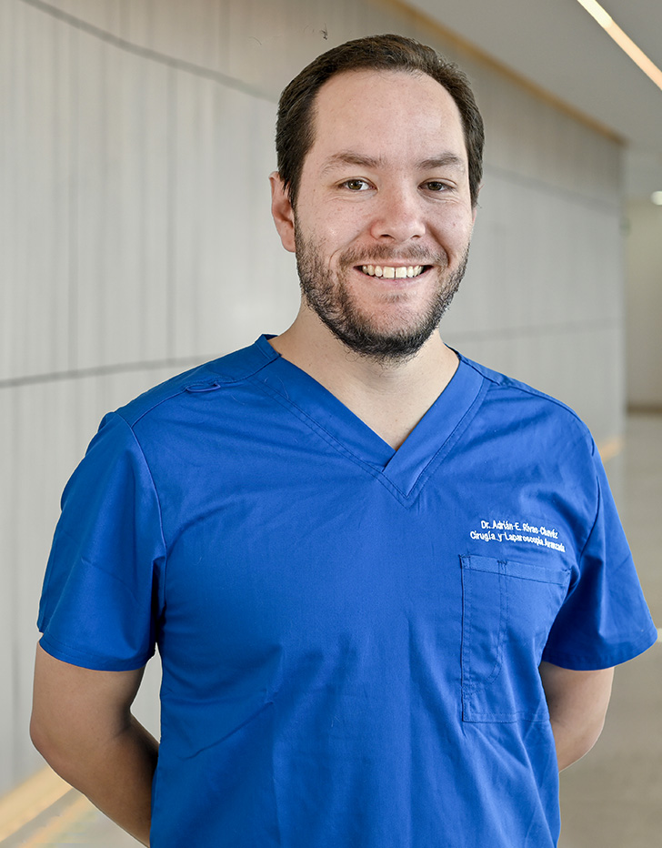 Es la foto de perfil de un cirujano general en Puebla de Hospital Angeles Puebla.