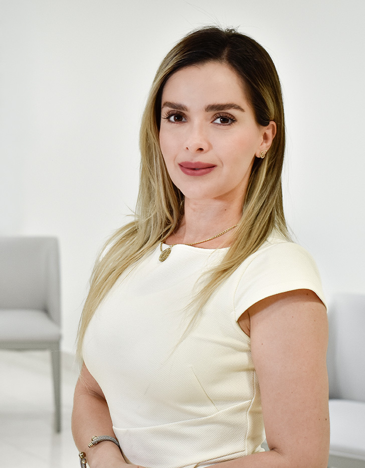 Es la foto de perfil de una cirujana plástica en Ciudad de México de Hospital Angeles Clínica Londres.