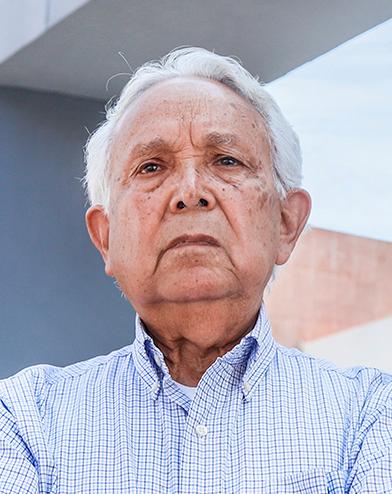 Es la foto de perfil de un patólogo en Guadalajara de Hospital Angeles Del Carmen. Utiliza una camisa y tiene el cabello canoso.