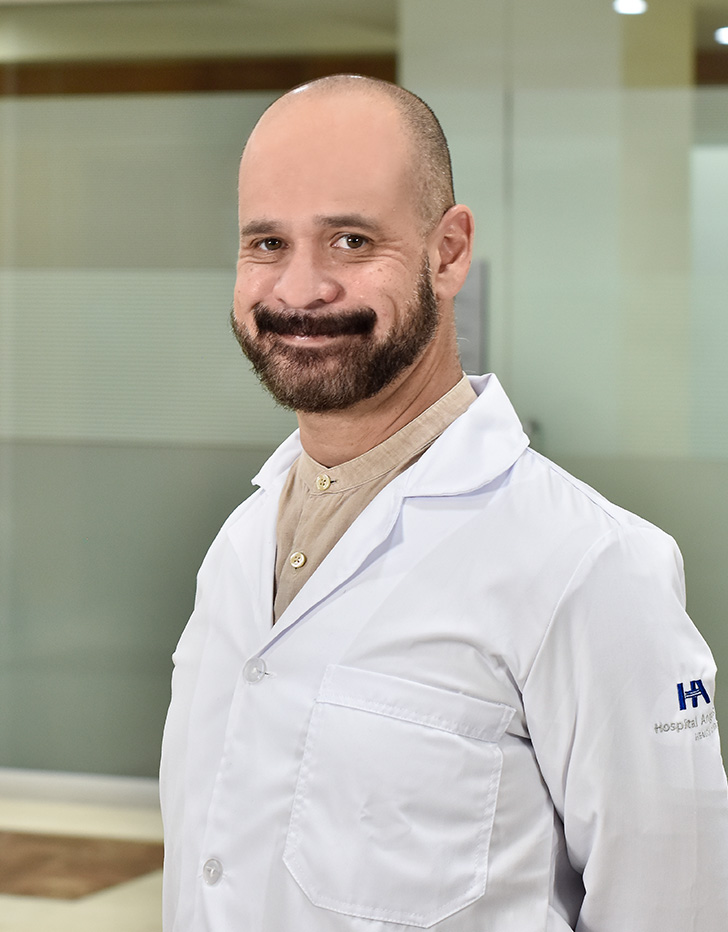 Es la foto de perfil de un otorrinolaringólogo en Ciudad de México de Hospital Angeles Mocel.