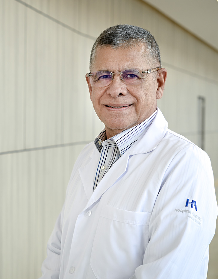 Es la foto de perfil de un ortopedista y traumatólogo en Puebla de Hospital Angeles Puebla.