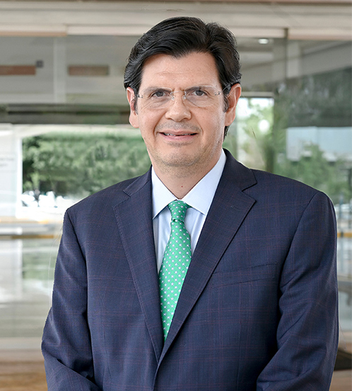 Es la foto de perfil de un cirujano general en Culiacán de Hospital Angeles Culiacán.