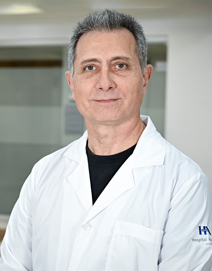 Es la foto de perfil de un gastroenterólogo en Ciudad de México de Hospital Angeles Mocel.