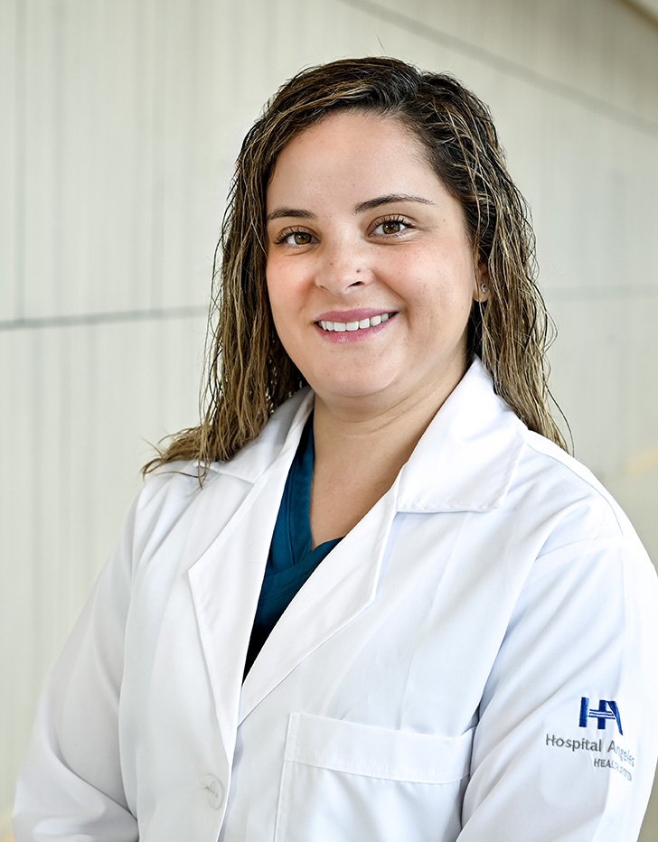 Es la foto de perfil de una ginecóloga y obstetra en Puebla de Hospital Angeles Puebla.