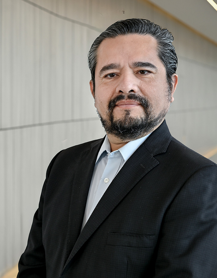 Es la foto de perfil de un neurólogo en Puebla de Hospital Angeles Puebla.