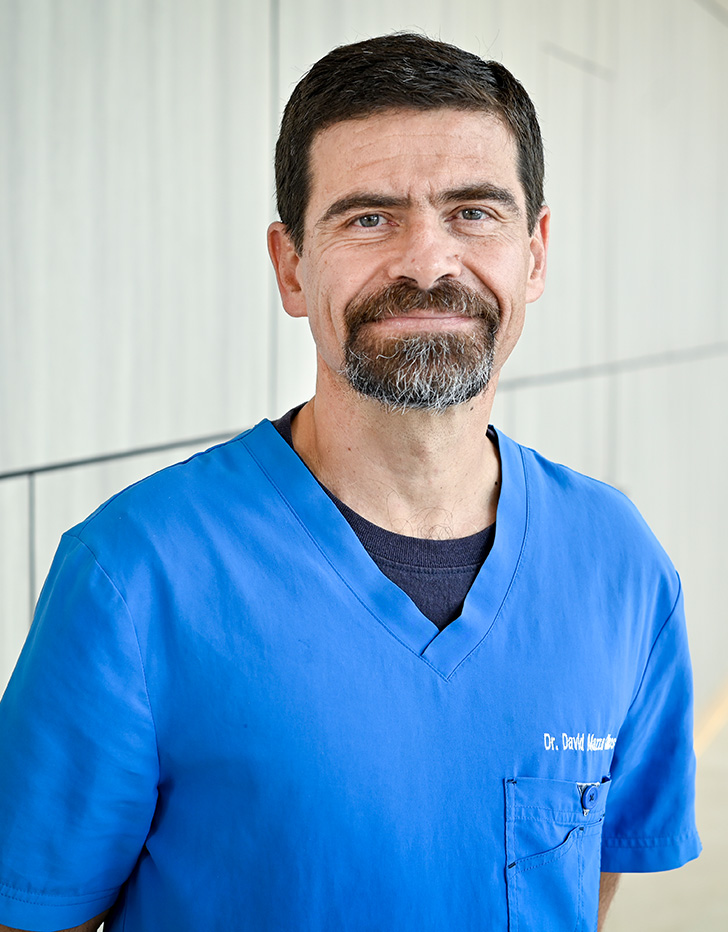 Es la foto de perfil de un cirujano general en Puebla de Hospital Angeles Puebla.