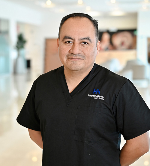 Es la foto de perfil de un cirujano general en Xalapa de Hospital Angeles Xalapa.