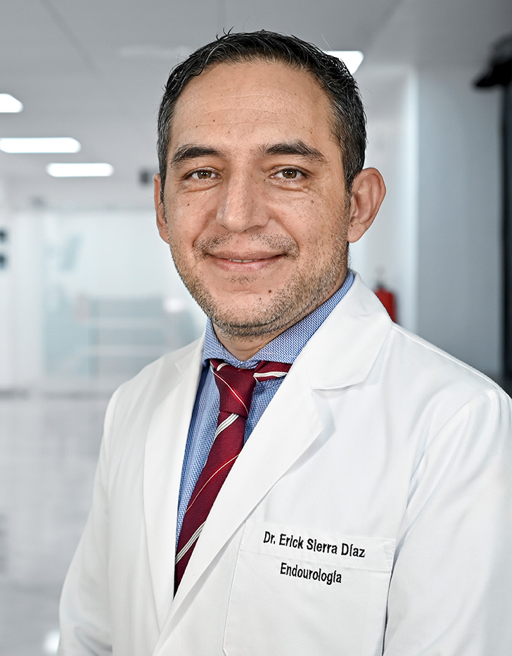 Es la foto de perfil de un urólogo en Guadalajara de Hospital Angeles Del Carmen.