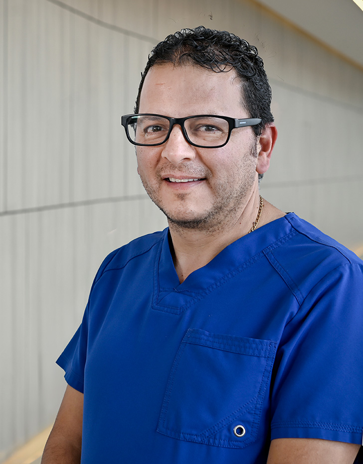 Es la foto de perfil de un cirujano general en Puebla de Hospital Angeles Puebla.