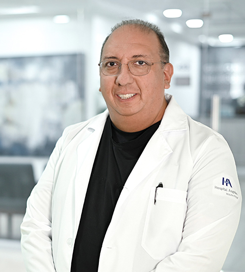 Es la foto de perfil de un ortopedista y traumatólogo en Ciudad de México de Hospital Angeles Pedregal.