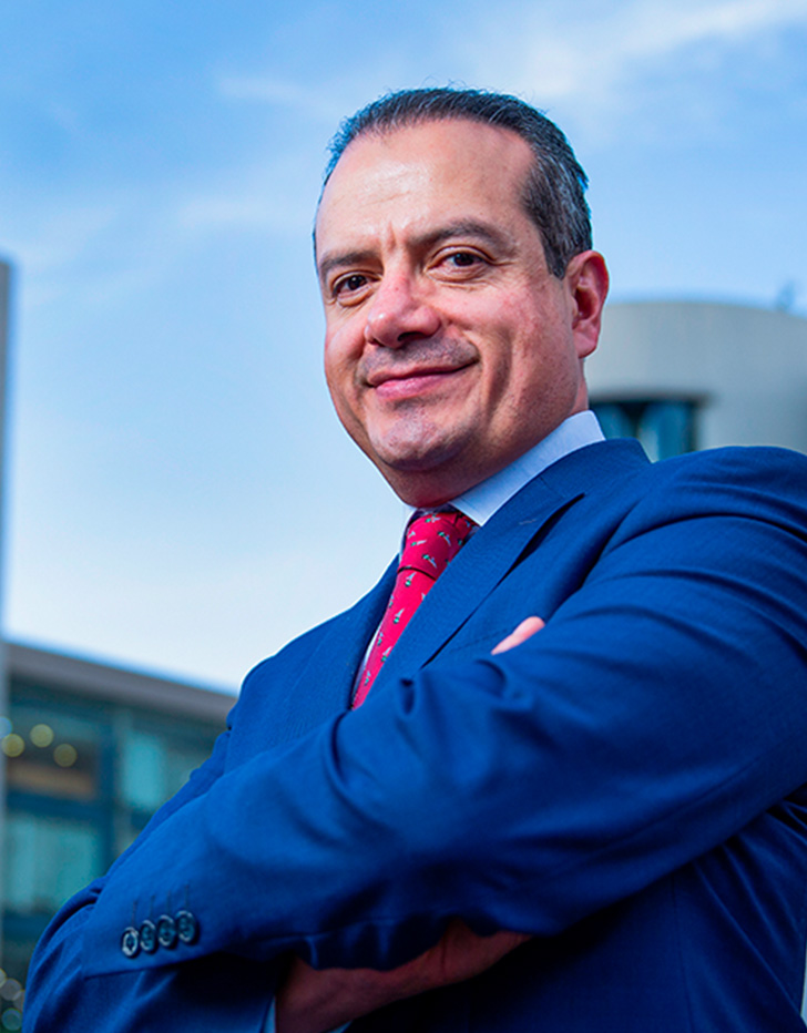 Es la foto de perfil de un terapeuta endovascular neurológico en Huixquilucan de Hospital Angeles Lomas. 