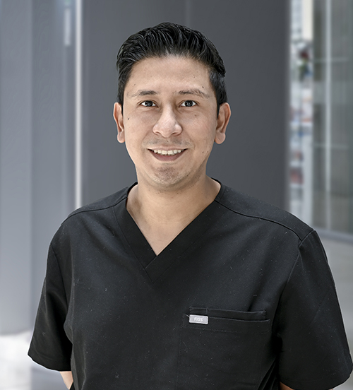 Es la foto de perfil de un coloproctólogo en Huixquilucan de Hospital Angeles Lomas.