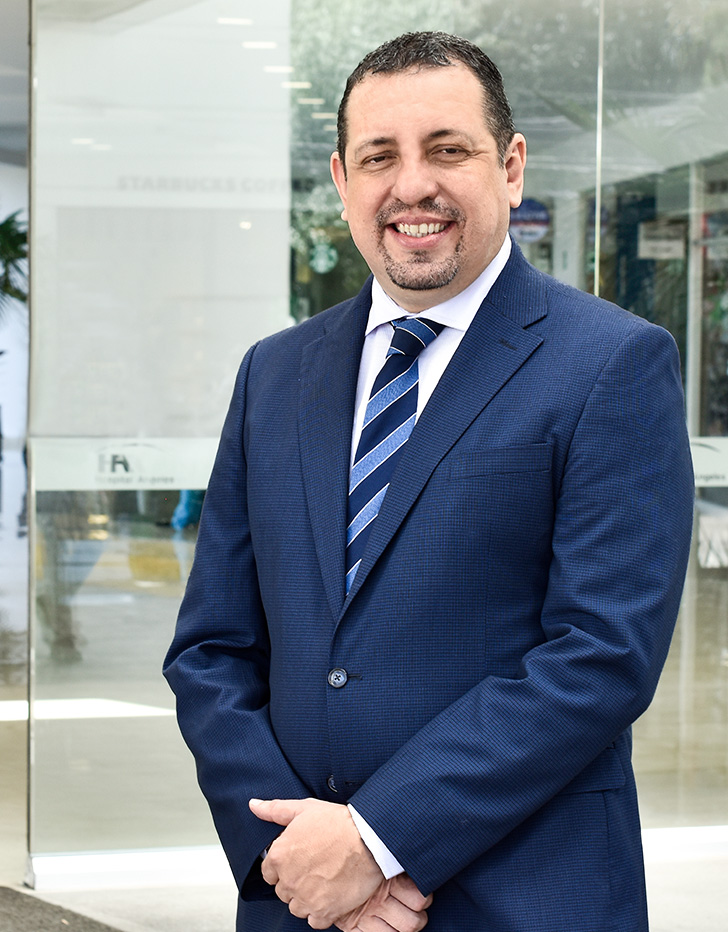 Es la foto de perfil de un nefrólogo en Ciudad de México de Hospital Angeles Acoxpa.