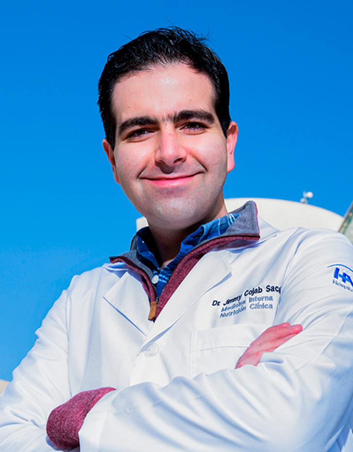 Es la foto de perfil de un internista en Huixquilucan de Hospital Angeles Lomas.