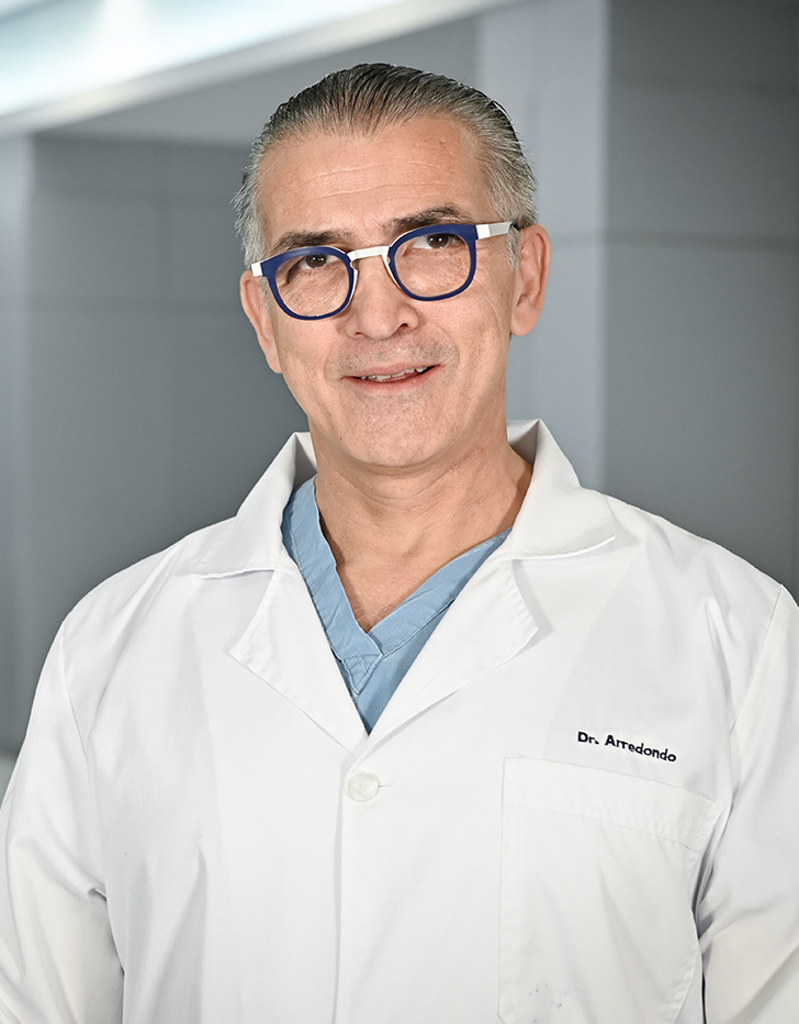 Es la foto de perfil de un ortopedista y traumatólogo en Ciudad de México de Hospital Angeles Pedregal.