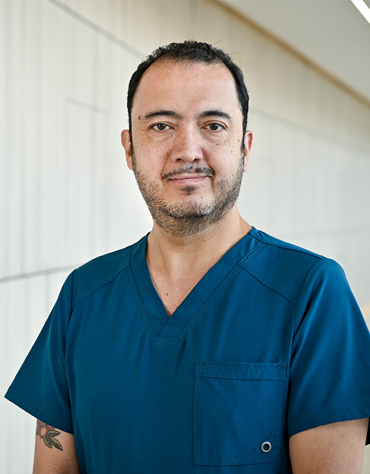 Es la foto de perfil de un cirujano general en Puebla de Hospital Angeles Puebla.