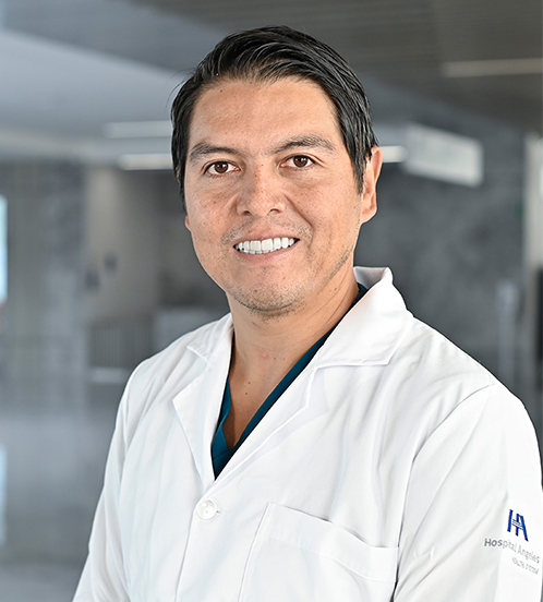 Es la foto de perfil de un urólogo en Querétaro de Hospital Angeles Centro Sur.