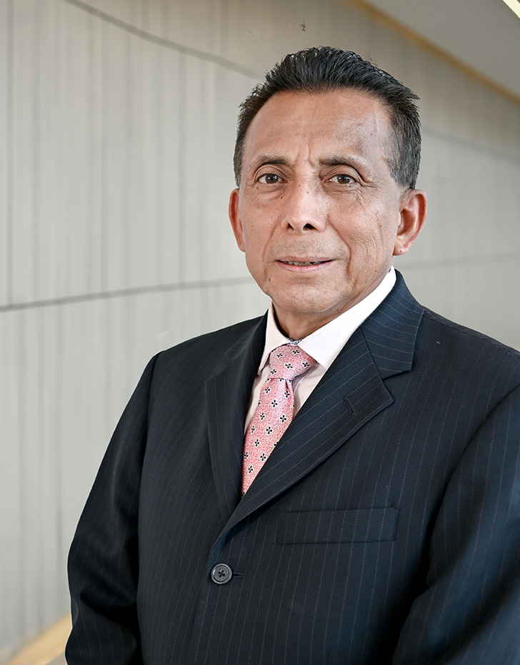 Es la foto de perfil de un hematólogo en Puebla de Hospital Angeles.