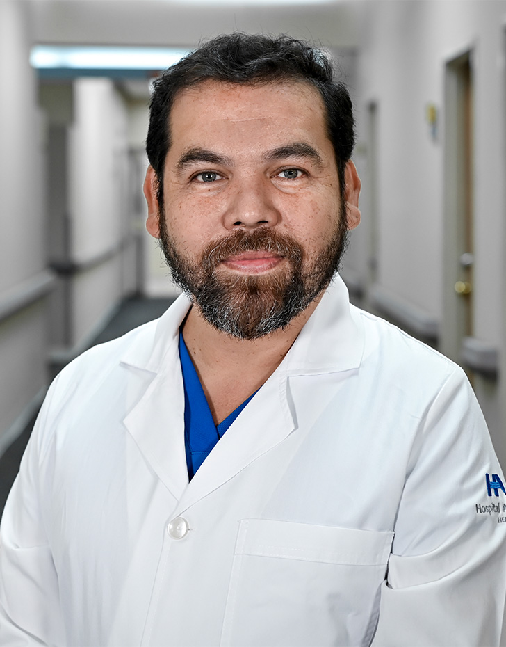 Es la foto de perfil de un cirujano general en Torreón de Hospital Angeles.