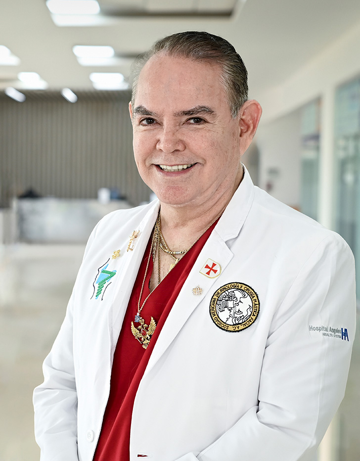 Es la foto de perfil de un otorrinolaringólogo en Tampico de Hospital Angeles.