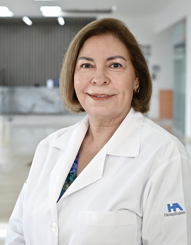 Es la foto de perfil de una geriatra en Tampico de Hospital Angeles.