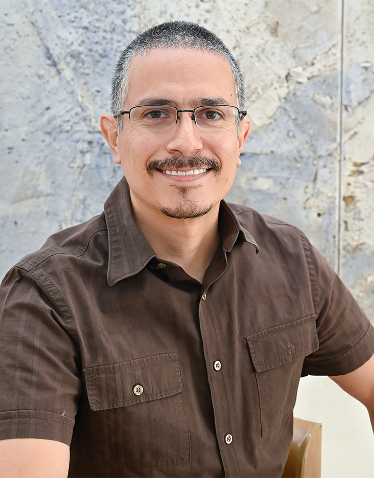 Es la foto de perfil de un ginecólogo y obstetra en Ciudad Juárez de Hospital Angeles Ciudad Juárez. 