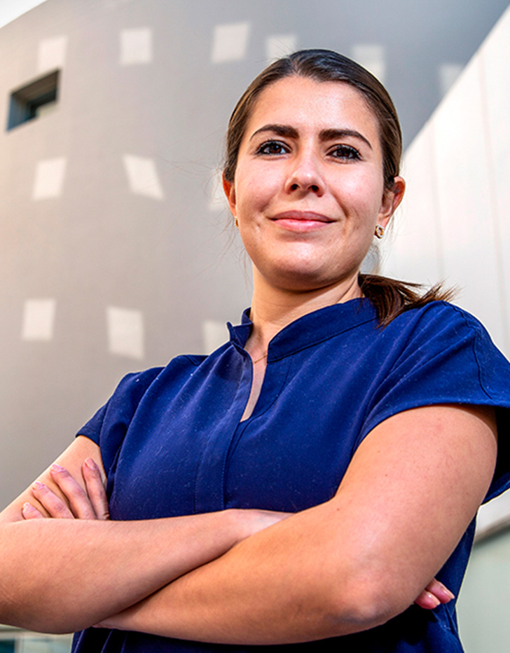 Es la foto de perfil de un ginecólogo y obstetra en Huixquilucan de Hospital Angeles Lomas.