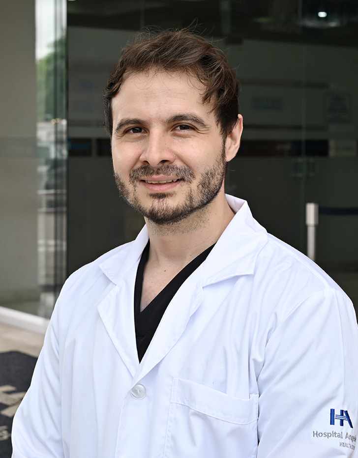 Es la foto de perfil de un odontólogo especializado en necesidades médicas en Villahermosa de Hospital Angeles Villahermosa.