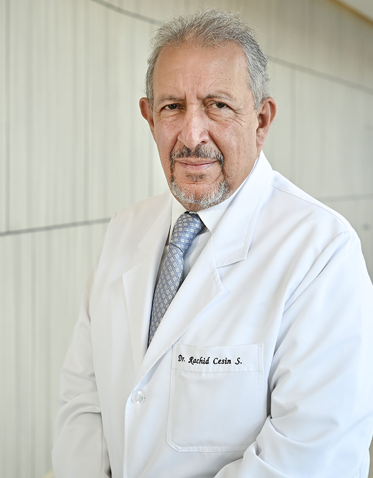 Es la foto de perfil de un internista en Puebla de Hospital Angeles Puebla.