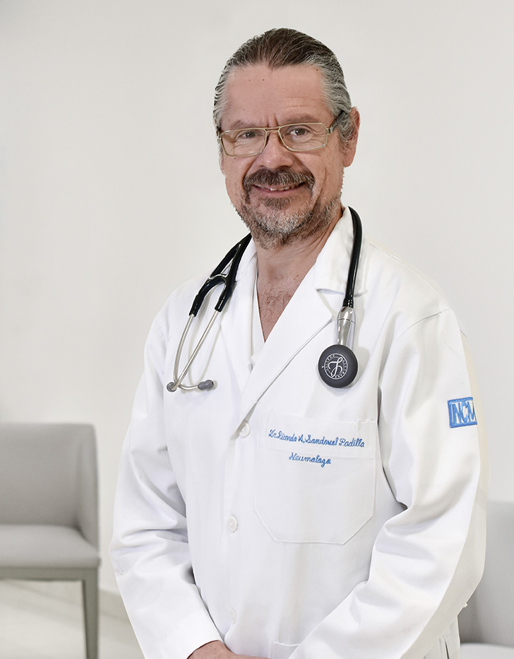 Es la foto de perfil de un neumólogo en Ciudad de México de Hospital Angeles Acoxpa y Clínica Londres.