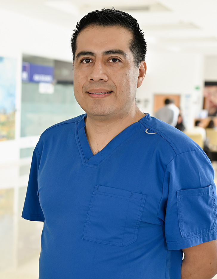 Es la foto de perfil de un neumólogo e internista en Xalapa de Hospital Angeles Xalapa.