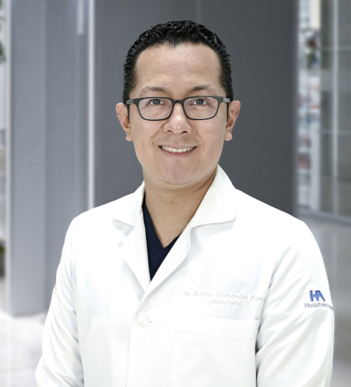 Es la foto de perfil de un ginecólogo y obstetra en Huixquilucan de Hospital Angeles Lomas.